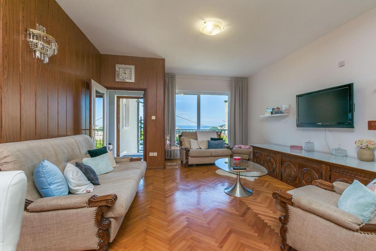Apartments Mia Омиш Экстерьер фото